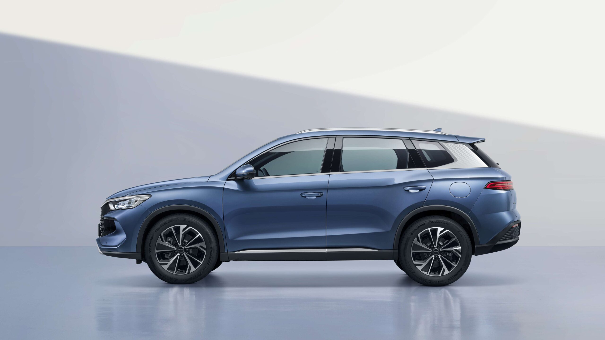 02、LHD_Atlantis Blue_Left Side_download_JPG_5000PX_RGB